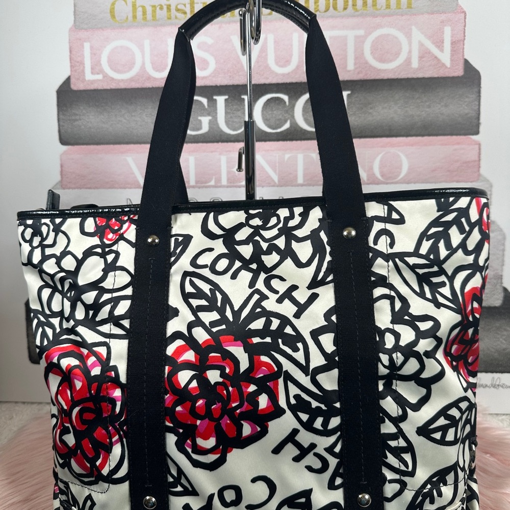 COACH POPPY GRAFITTI SCRIBBLE FLOWERS Tote
